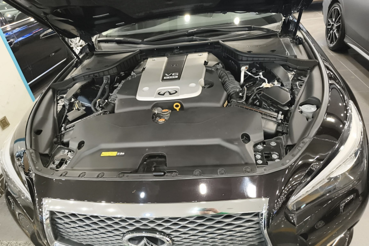 英菲尼迪Q50 2014款 3.7L 舒适版机舱底盘24
