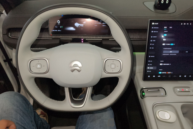 蔚来ES6 2023款 75kWh中控内饰12