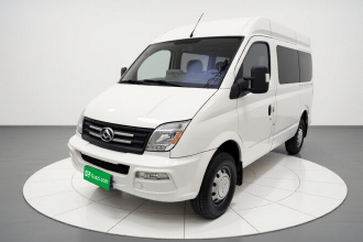 上汽大通MAXUS 新途V80 2021款 2.0T AMT经典傲运通短轴中顶5/6座