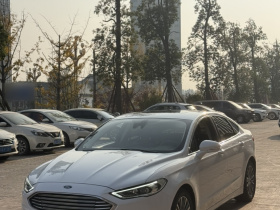 福特 蒙迪欧 2017款 EcoBoost 200 豪华型