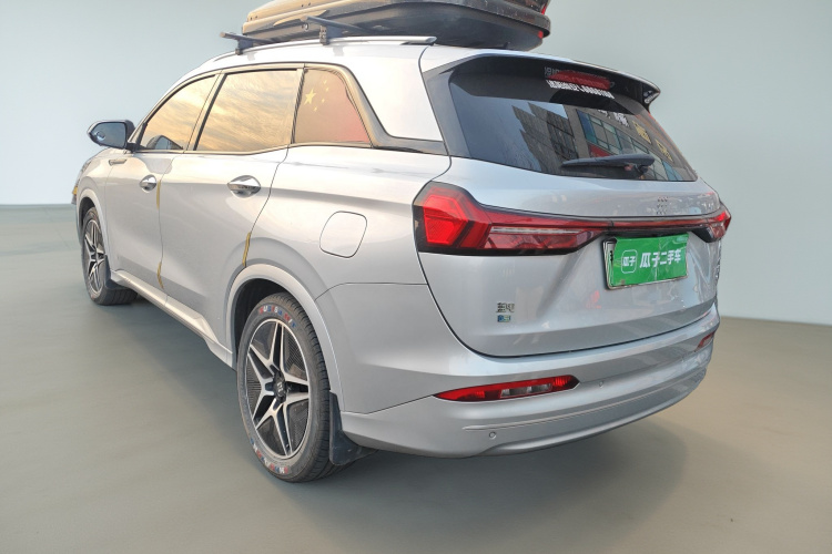 蓝电E5 2023款 1.5L DE-i 100KM臻享型 7座车身外观5