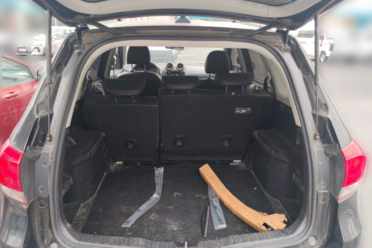 哈弗H6 2015款 升级版 1.5T 手动两驱精英型中控内饰23