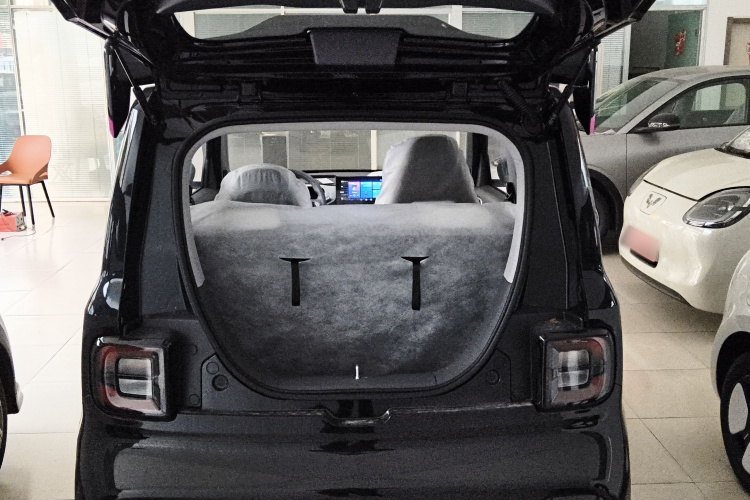 吉利银河 2025款 210km 熊猫卡丁局部细节23