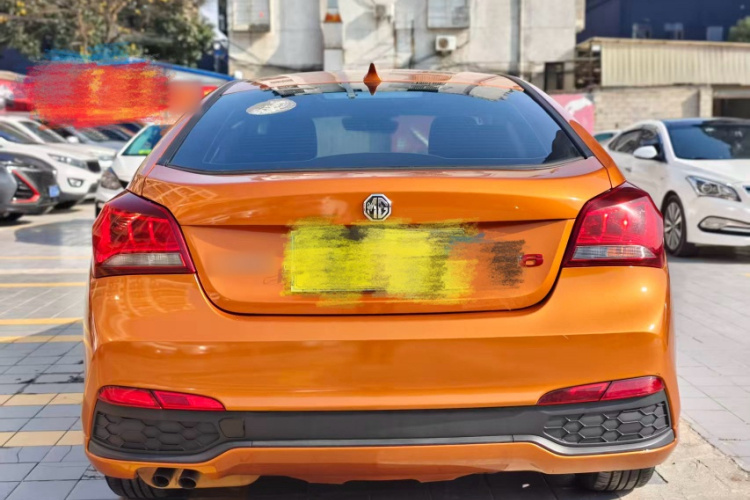 名爵 MG6 2014款 掀背 1.8L 自动驾值版车身外观6004