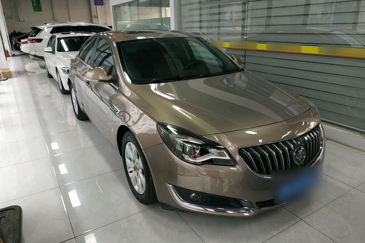 别克 君威 2015款 2.0L 领先时尚型车身外观3