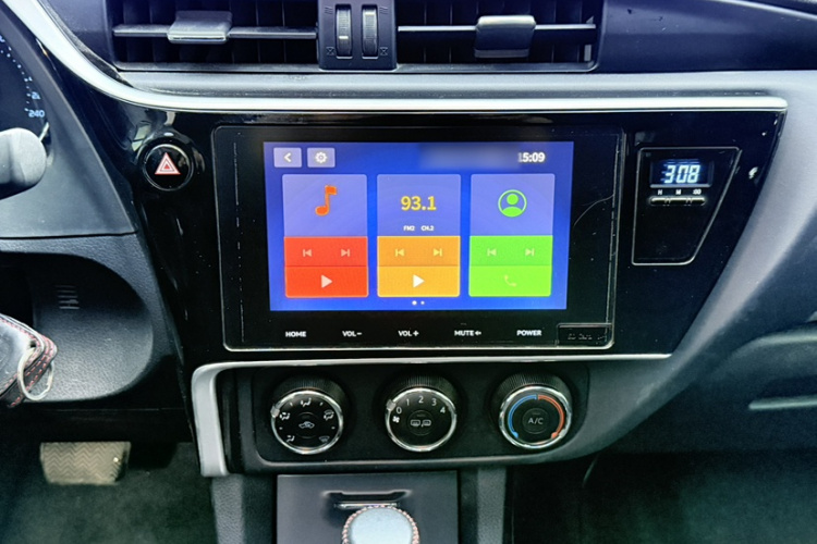 丰田 卡罗拉 2017款 改款 1.2T S-CVT GL-i局部细节9005