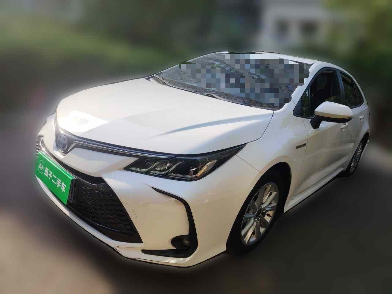 丰田 卡罗拉 2023款 1.8L 智能电混双擎 精英版(2)