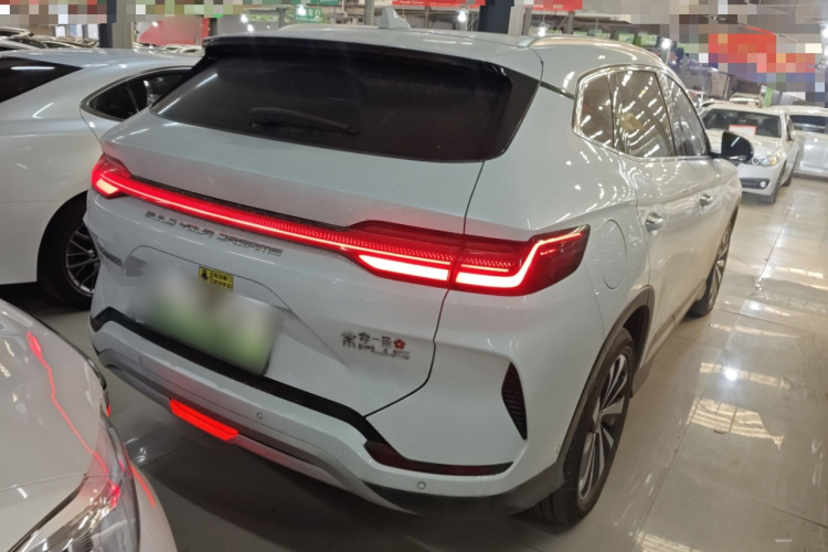 比亚迪 宋PLUS新能源 2023款 冠军版 EV 605KM 旗舰PLUS车身外观7