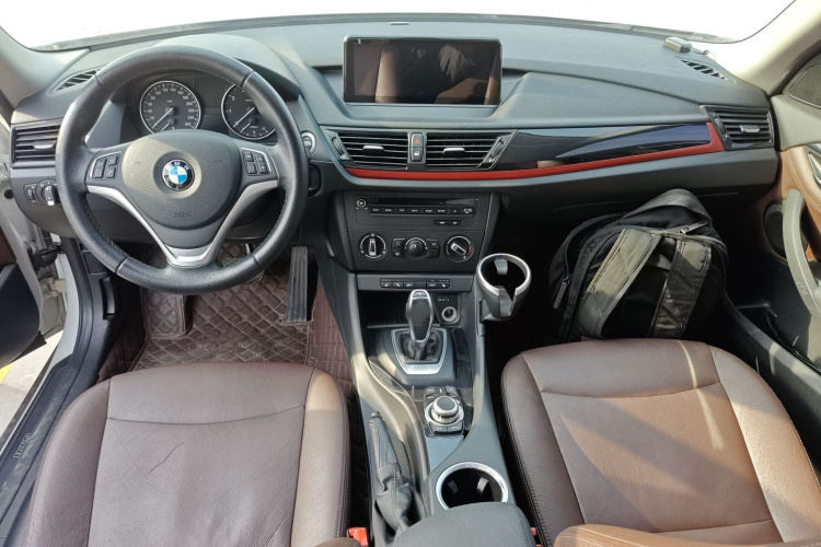 宝马X1 2015款 sDrive18i 时尚晋级版中控内饰7002