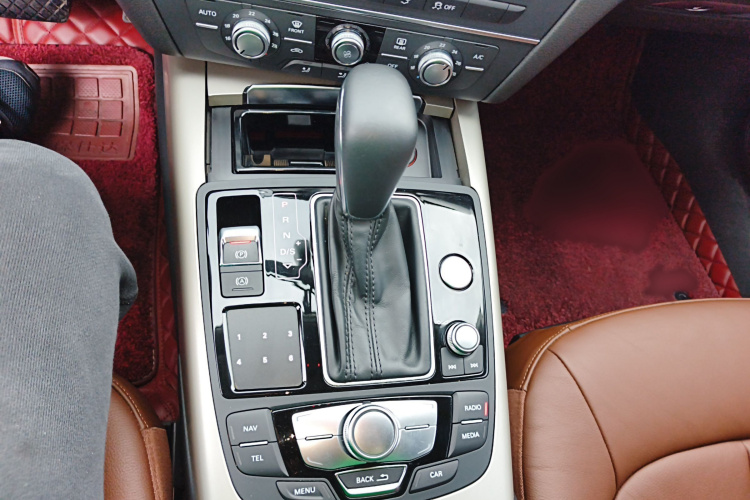 奥迪A7 2017款 35 TFSI 时尚型局部细节18