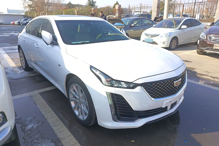 凯迪拉克CT5 2020款 28T 时尚型车身外观3