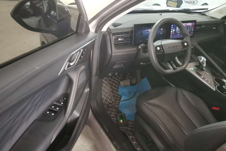 荣威RX5 2023款 1.5T 舒享版中控内饰20