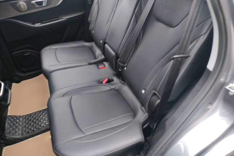 奇瑞 瑞虎8 PRO 2024款 冠军版 290T 两驱闪耀版 7座中控内饰21