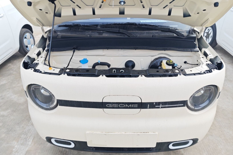 吉利银河 熊猫 2025款 210km 元气熊机舱底盘24