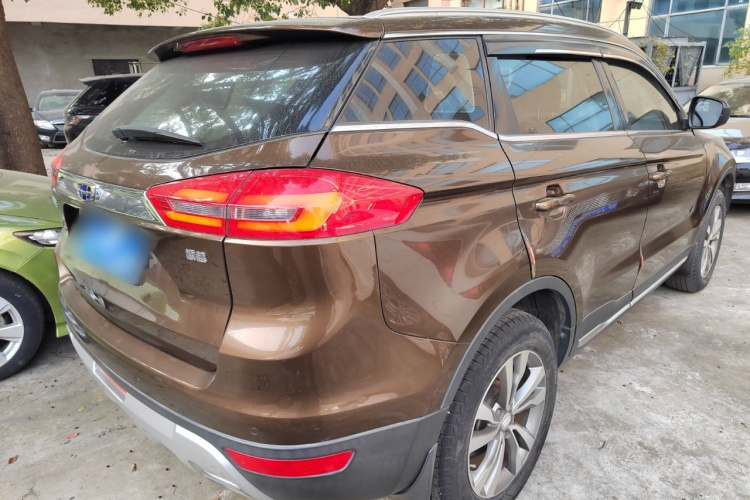 吉利汽车 博越 2016款 2.0L 手动智联型车身外观7