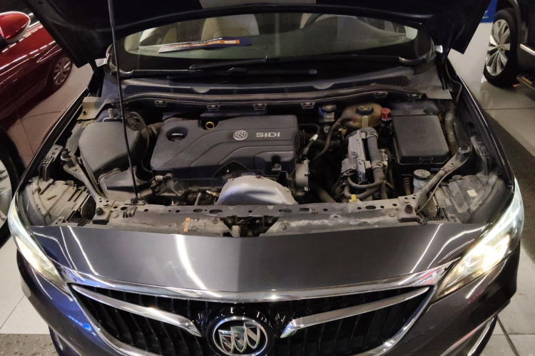 别克 威朗 2017款 三厢 15S 自动领先型机舱底盘24