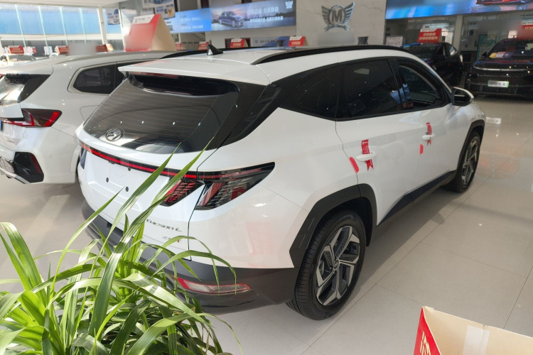 现代 2023款 途胜L 1.5T 自动两驱DLX豪华版车身外观6005