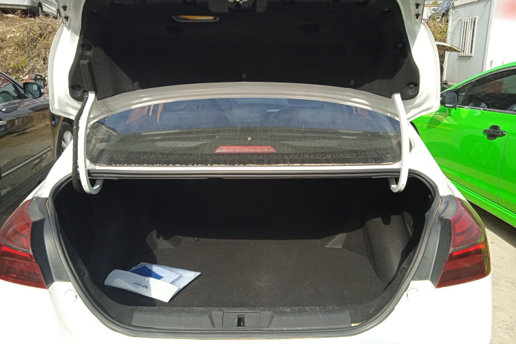 吉利汽车 帝豪 2018款 1.5L CVT向上互联版机舱底盘23