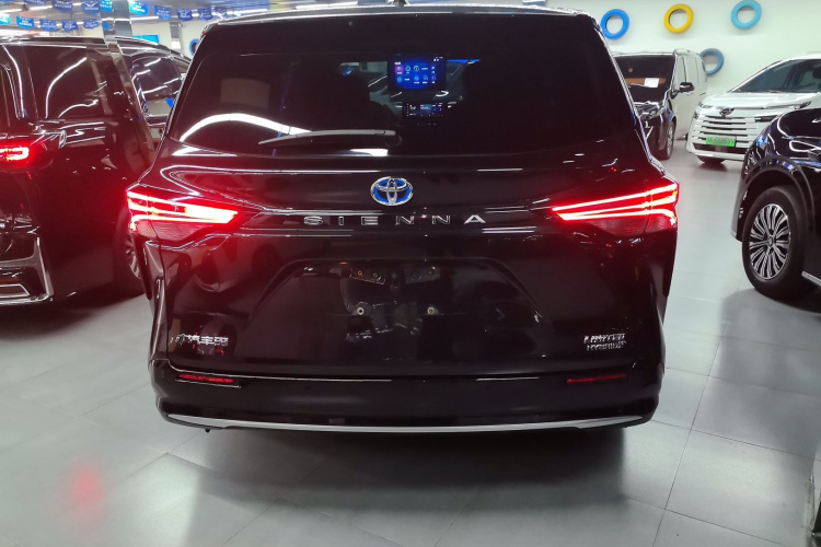 丰田 赛那SIENNA 2021款 2.5L混动 尊贵版车身外观6004