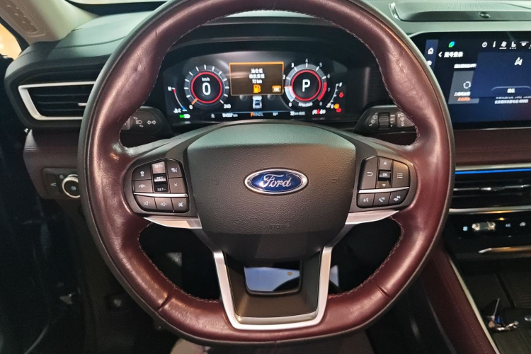 福特 探险者 2023款 EcoBoost 285 四驱钛金版 7座中控内饰13