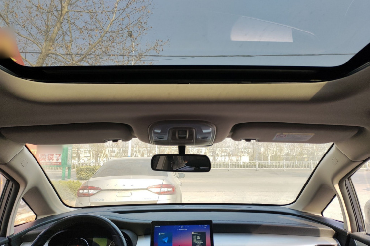 比亚迪 宋MAX 2021款 升级版 1.5T 自动豪华型 7座中控内饰22