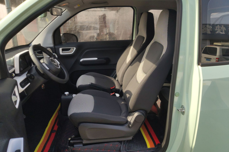 五菱汽车 宏光MINIEV 2024款 第三代 215km 青春版中控内饰19