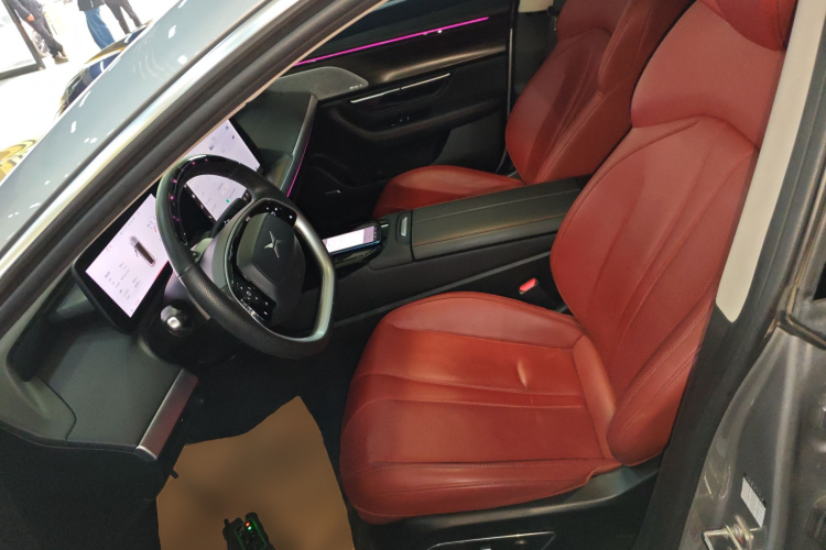 小鹏P7 2022款 670E+局部细节19