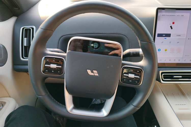 理想汽车 理想L8 2024款 Max中控内饰13