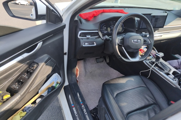 吉利汽车 帝豪 2023款 第4代冠军版 1.5L CVT豪华型中控内饰20