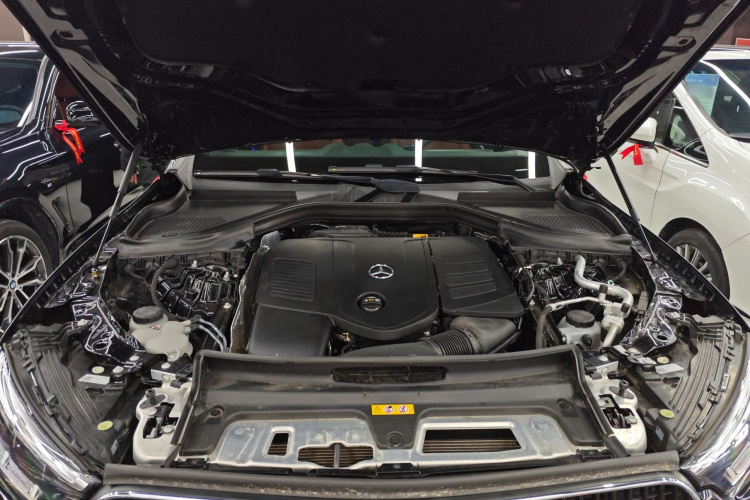 奔驰GLC 2024款 GLC 260 L 4MATIC 动感型 5座机舱底盘24