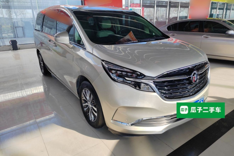 别克GL8 2022款 ES陆尊 653T 尊享型车身外观3