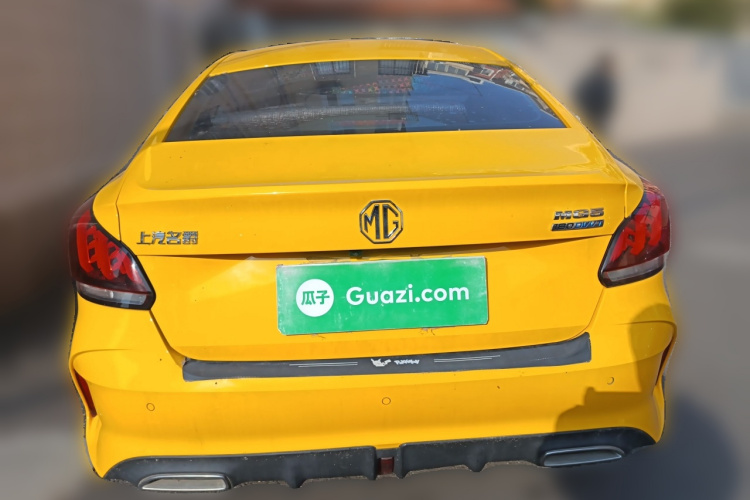 名爵 MG5 2021款 180DVVT CVT青春豪华版车身外观6