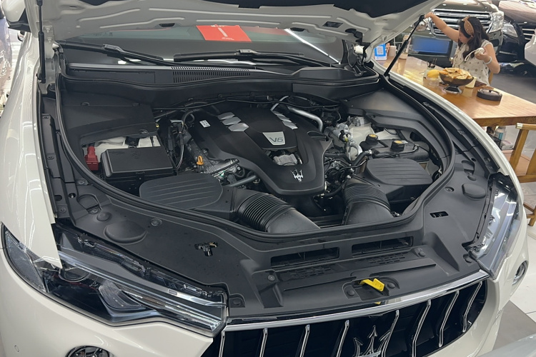 玛莎拉蒂 Levante 2018款 3.0T 豪华杰尼亚版局部细节24