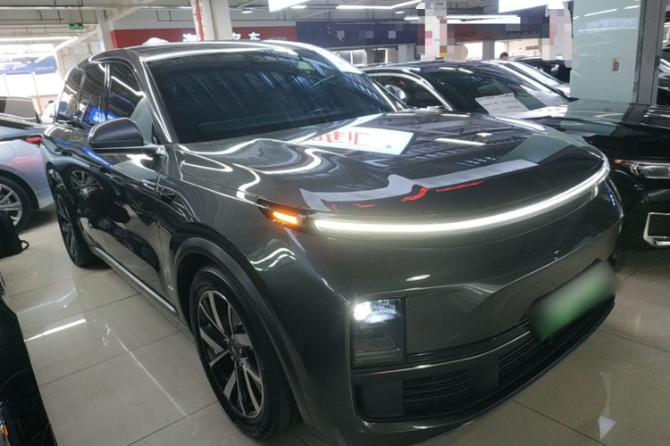 理想汽车 理想L8 2023款 Pro车身外观3