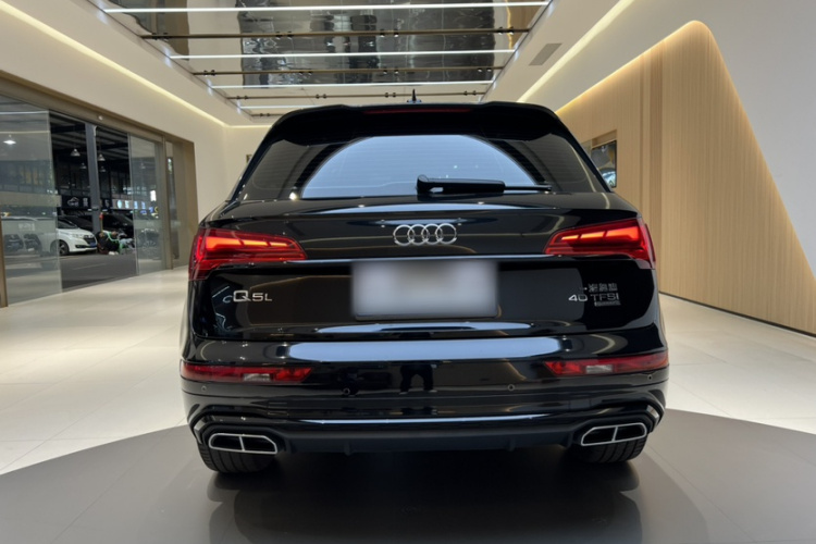 奥迪Q5L 2023款 40T 豪华动感型车身外观6005