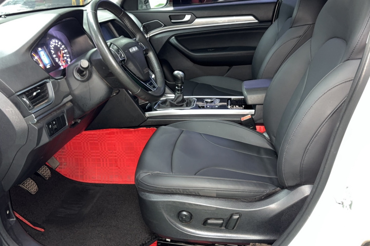 哈弗H6 2018款 红标 运动版 1.5T 手动两驱精英型中控内饰7001