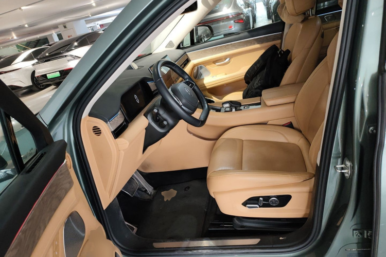 鸿蒙智行 问界M5 2022款 增程四驱至臻版中控内饰19