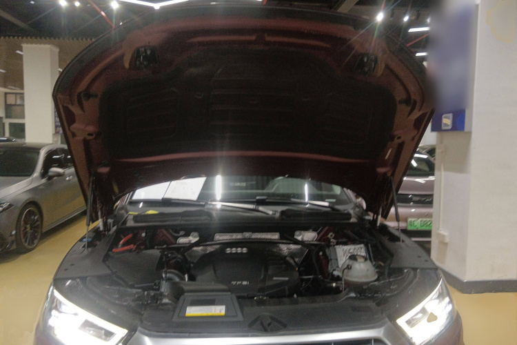 奥迪Q5L 2018款 45 TFSI 尊享时尚型 国VI局部细节24