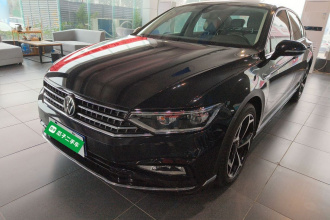 大众 迈腾 2023款 200万辆纪念版 330TSI DSG领先型