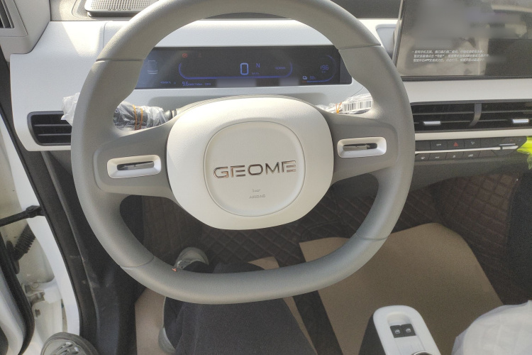 吉利银河 2024款 200km 熊猫骑士局部细节13