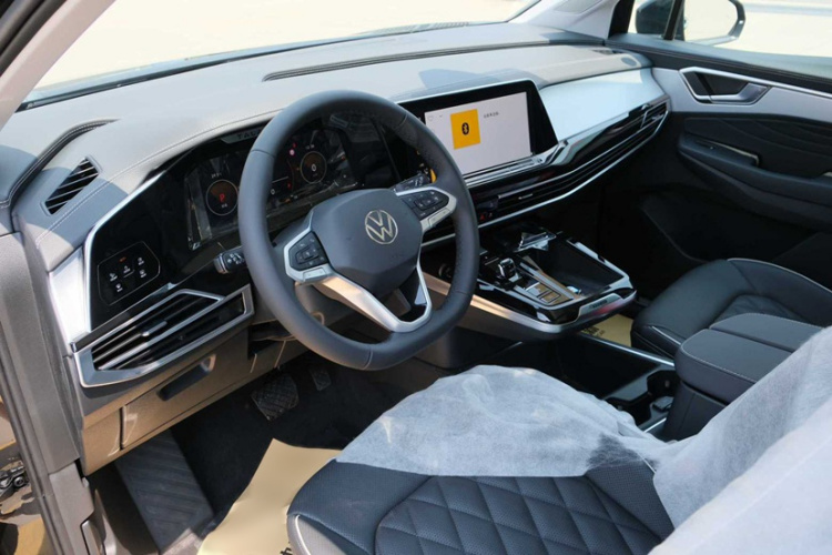 大众 揽境 2025款 380TSI 四驱豪华佳境Pro  众享款 6座中控内饰7003