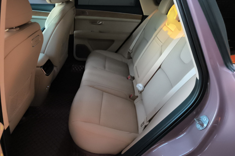 鸿蒙智行 问界M5 2023款 纯电四驱智驾版中控内饰21