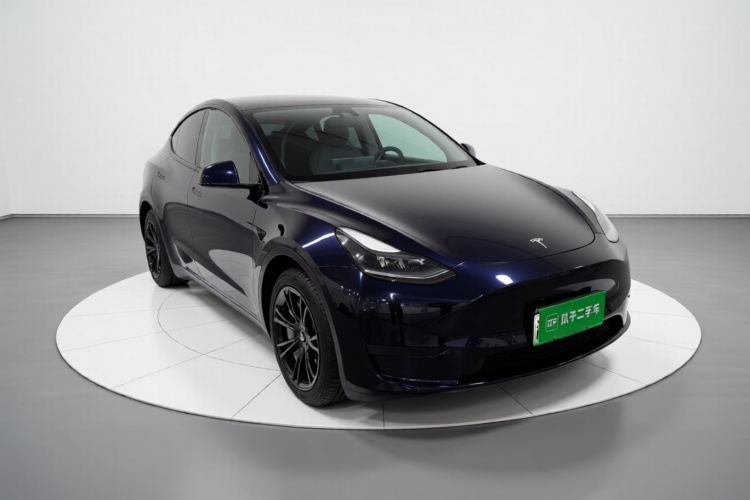 特斯拉 Model Y 2022款 改款 后轮驱动版车身外观3