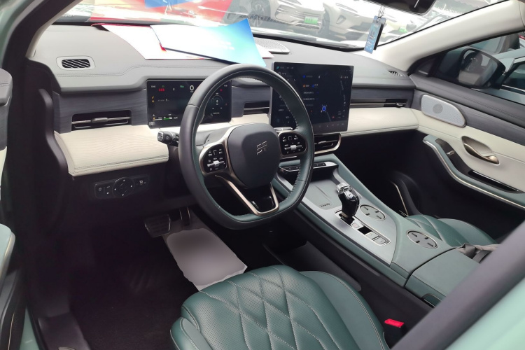 捷途山海L9 2024款 1.5TD 2DHT Max 7座中控内饰12