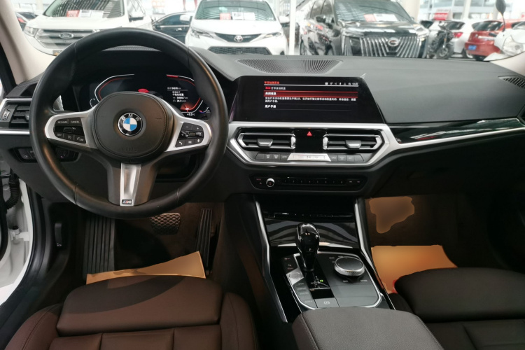 宝马3系 2021款 320Li M运动套装中控内饰12