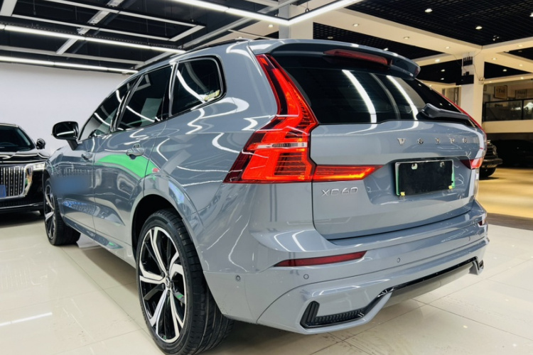 沃尔沃XC60新能源 2022款 T8 插电混动 四驱智远运动版车身外观6004