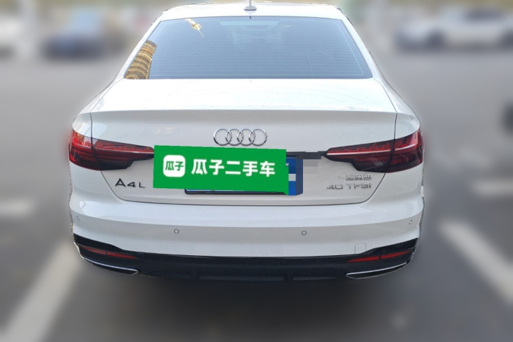 奥迪A4L 2024款 40 TFSI 豪华动感型车身外观6