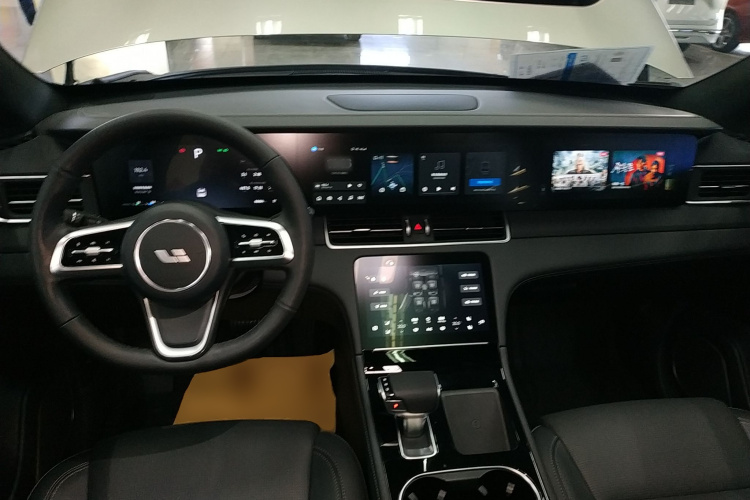 理想汽车 理想ONE 2021款 增程6座版中控内饰12