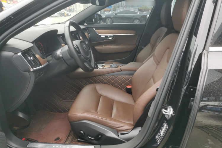 沃尔沃S90 2021款 B5 智逸豪华版中控内饰19