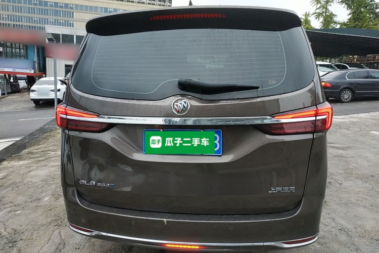 别克GL8 2023款 陆上公务舱 智享型车身外观6